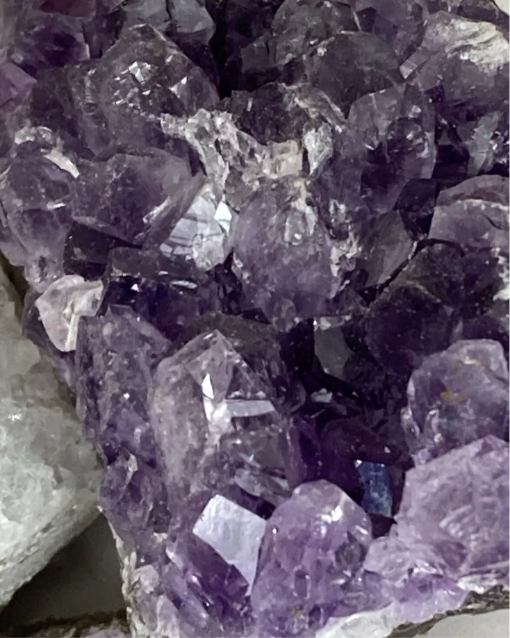 Amethyst clusters 1kg